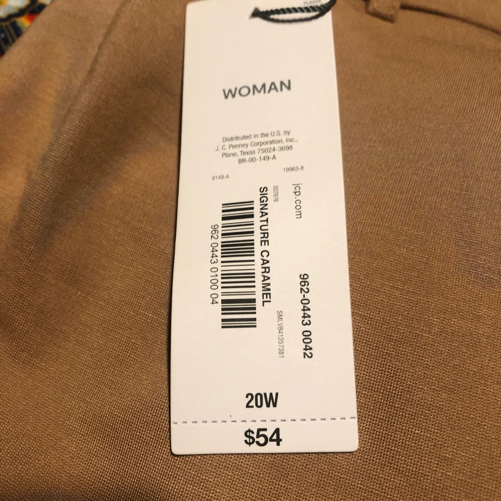 NWT Liz Claiborne ankle pants